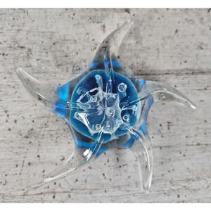 Vintage Dynasty Gallery Glass Glow in the Dark Starfish Paperweight Blue Bubble